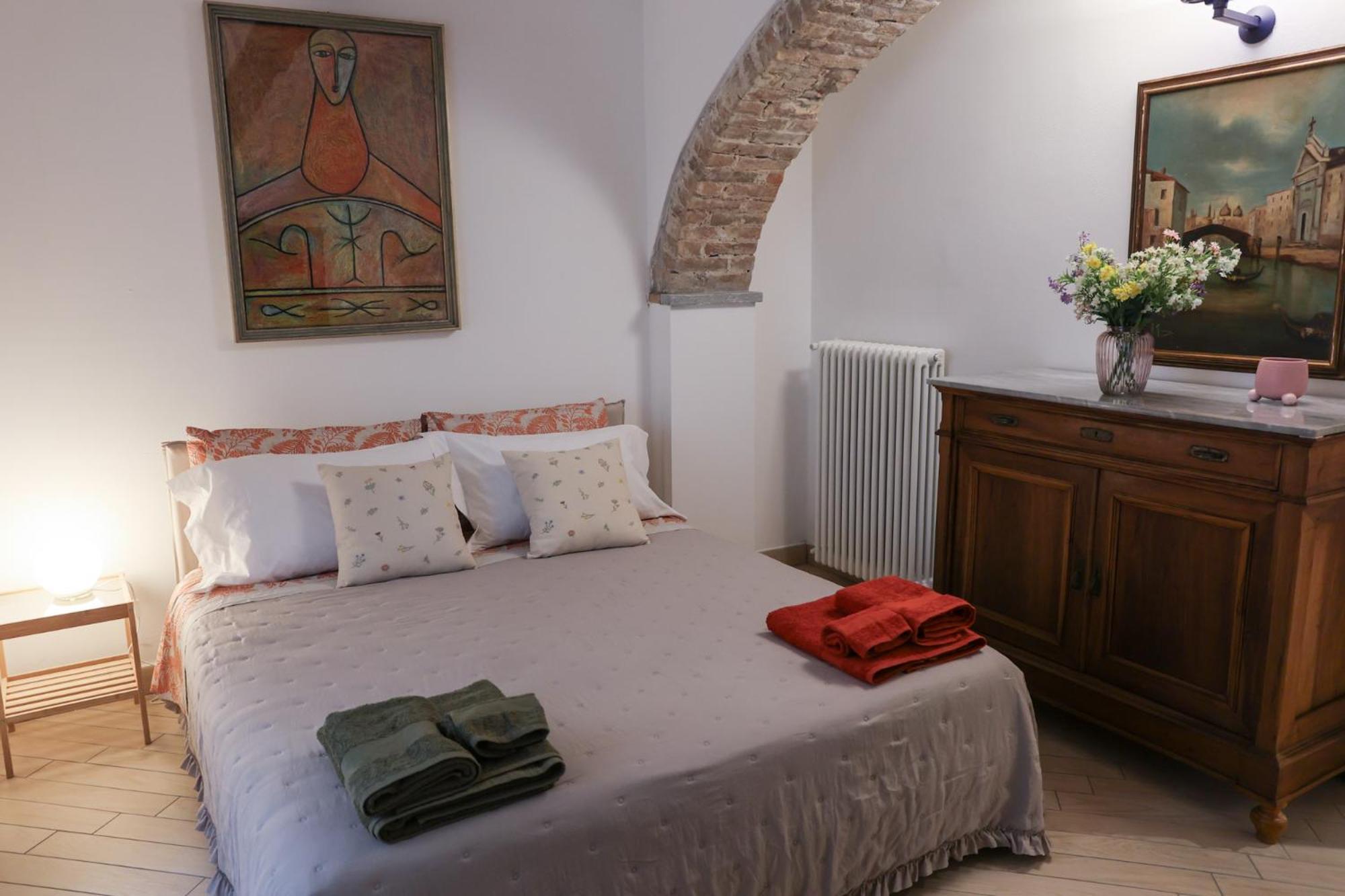 Asti Historic Center - Appartamento Trincotto Exterior photo